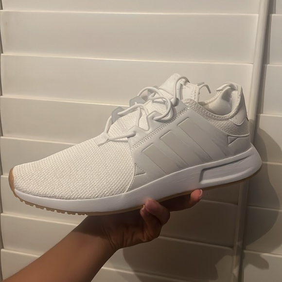 Adidas shoes - Picture 3 of 4